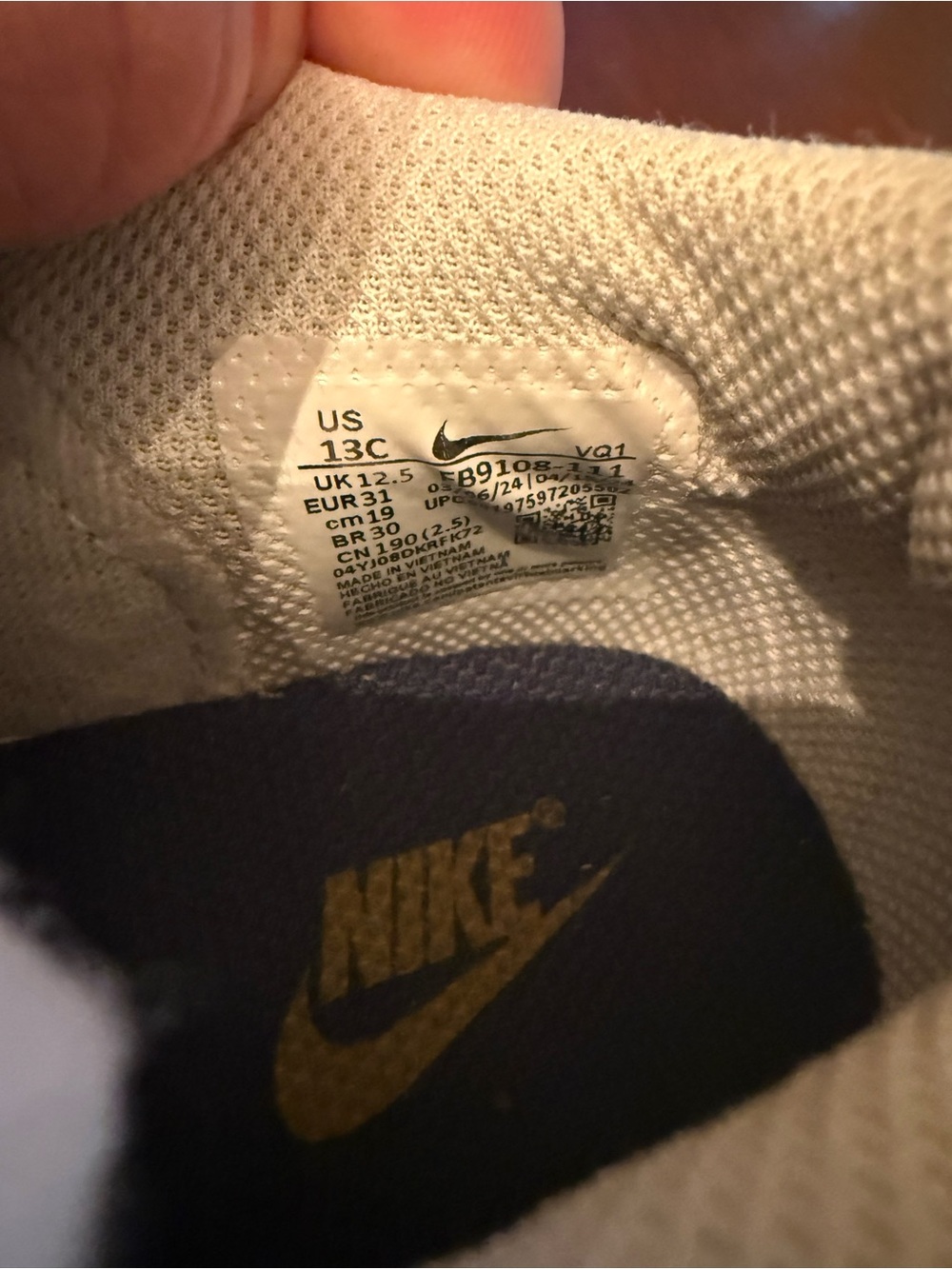 Nike Kids Dunk Low Sneakers in White, Navy & Gold - Picture 7 of 7